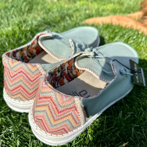 HEY DUDE Size 11 Wendy Cotton Canvas Elastic UltraLIGHT EVA Outsole Deck Boat Sh - Picture 9 of 15